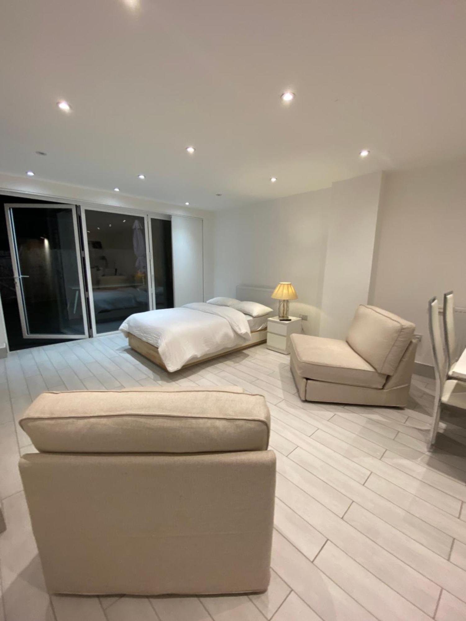 The Bay Apartment Edgware Exteriér fotografie